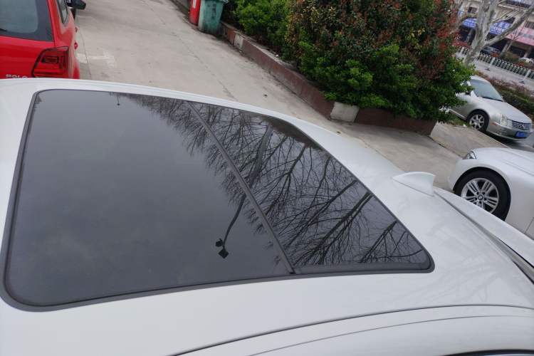 Used BMW 1 Series 2018 118i Sport Edition Roof