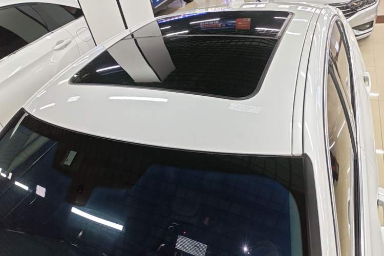Used BMW 1 Series 2018 118i Sport Edition Roof