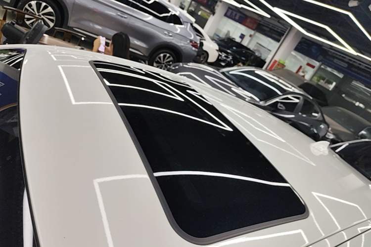 Used BMW 1 Series 2018 118i Leading Model Roof