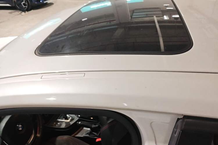 Used BMW 1 Series 2018 118i Sport Design Package Roof