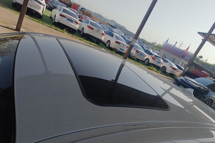 Used BMW 1 Series 2018 118i Sport Design Package Roof
