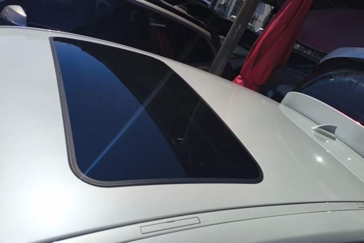 Used BMW 1 Series 2018 118i Leading Model Roof