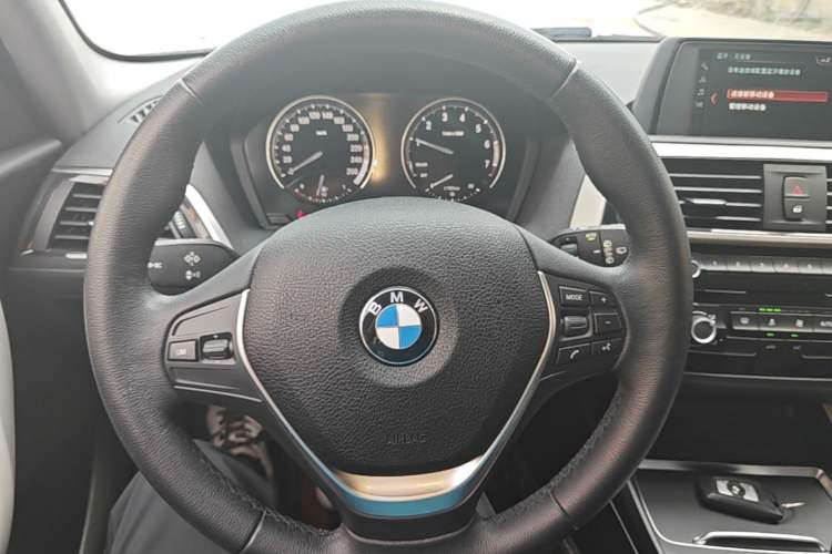 Used BMW 1 Series 2018 118i Leading Model Steering Wheel