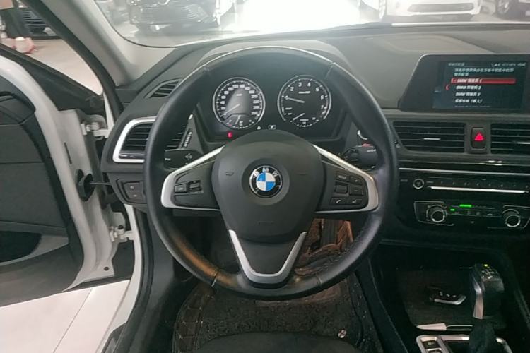Used BMW 1 Series 2018 118i Sport Edition Steering Wheel