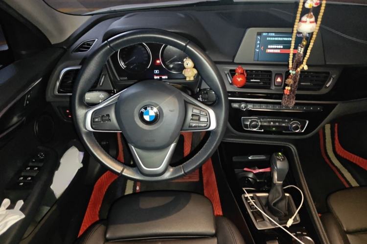 Used BMW 1 Series 2018 118i Sport Edition Steering Wheel