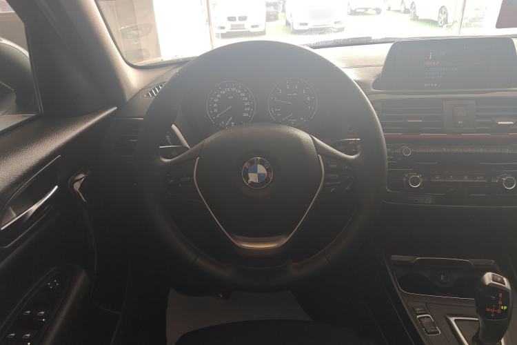 Used BMW 1 Series 2018 118i Sport Design Package Steering Wheel
