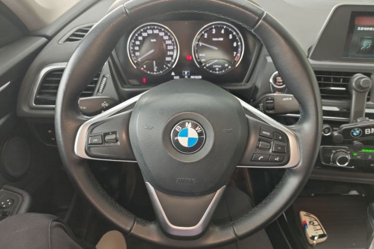 Used BMW 1 Series 2018 118i Sport Edition Steering Wheel