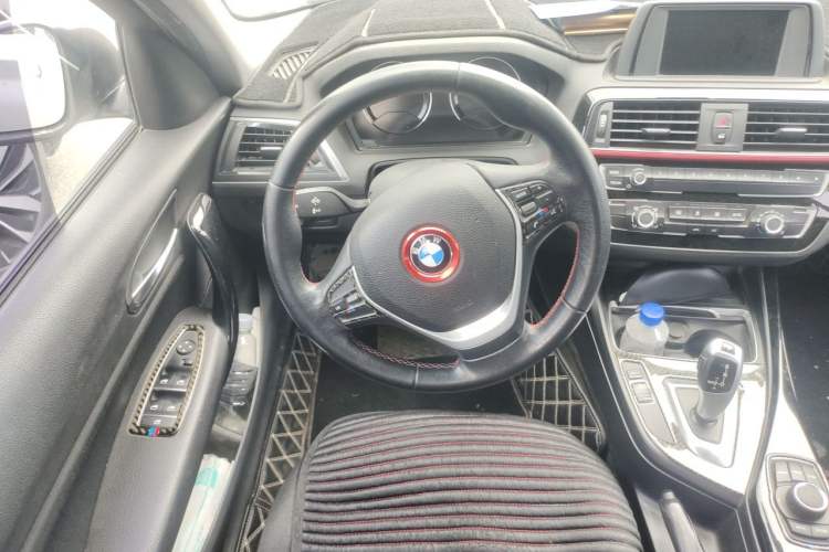 Used BMW 1 Series 2018 118i Sport Design Package Steering Wheel