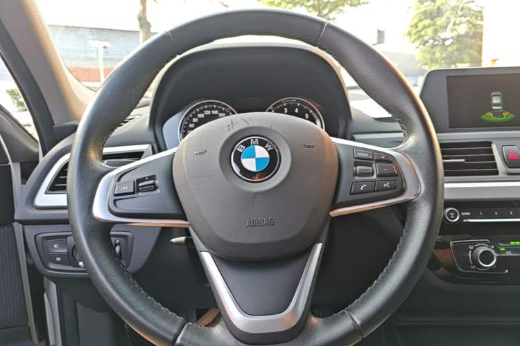 Used BMW 1 Series 2018 118i Fashion Model Steering Wheel