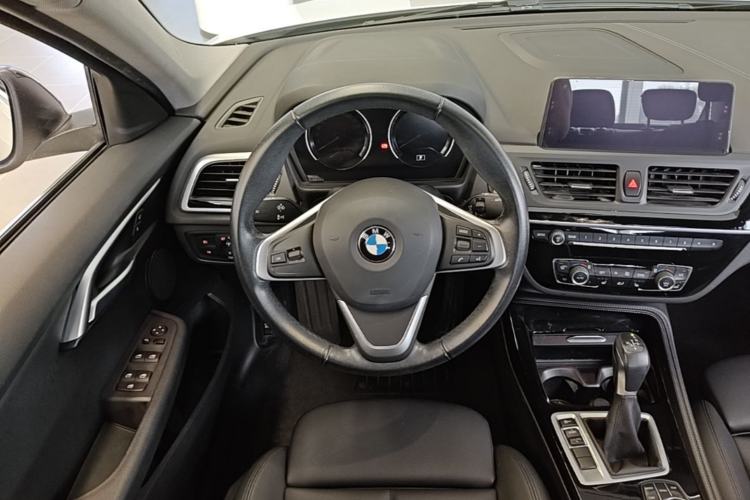 Used BMW 1 Series 2018 118i Design Package Edition Steering Wheel