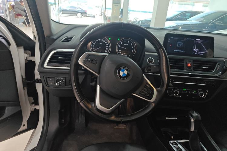 Used BMW 1 Series 2018 118i Sport Edition Steering Wheel