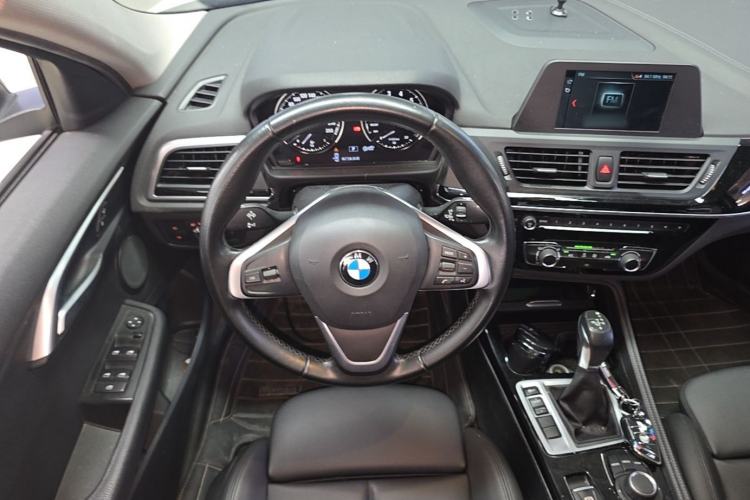 Used BMW 1 Series 2018 118i Sport Edition Steering Wheel
