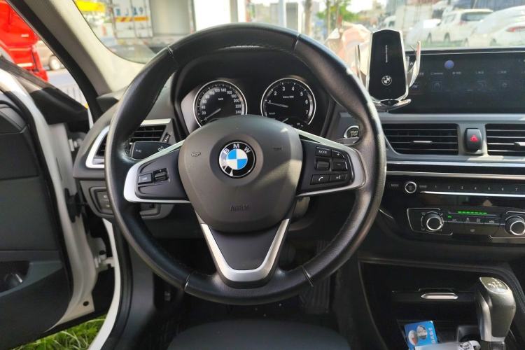 Used BMW 1 Series 2018 118i Sport Edition Steering Wheel