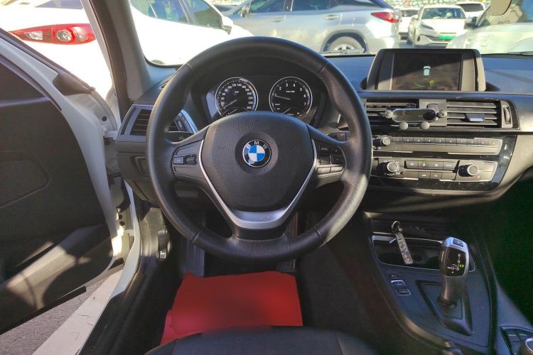 Used BMW 1 Series 2018 118i Leading Model Steering Wheel