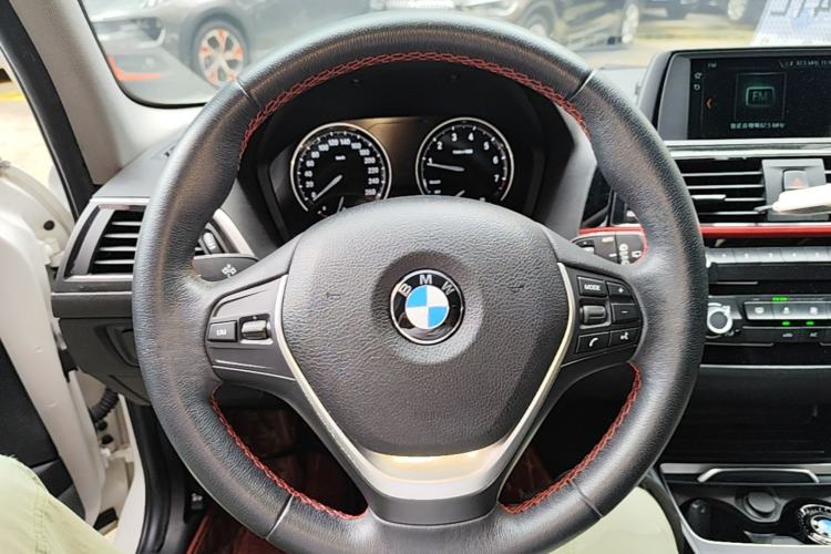 Used BMW 1 Series 2018 118i Sport Design Package Steering Wheel