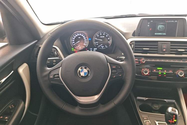 Used BMW 1 Series 2018 118i Leading Model Steering Wheel
