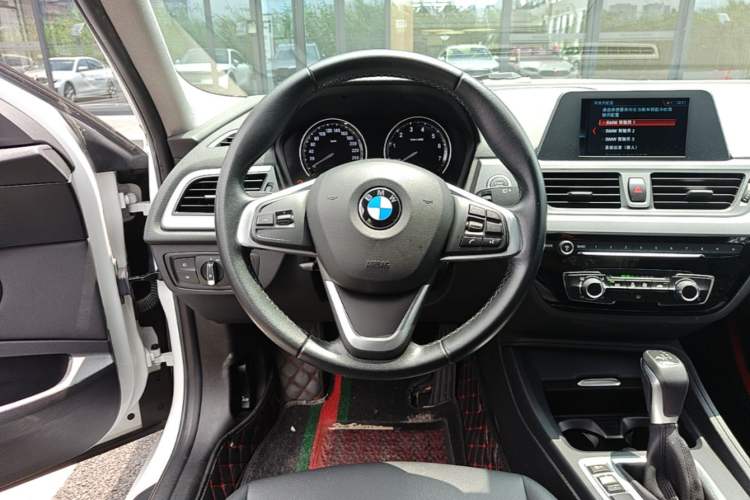 Used BMW 1 Series 2018 118i Fashion Model Steering Wheel