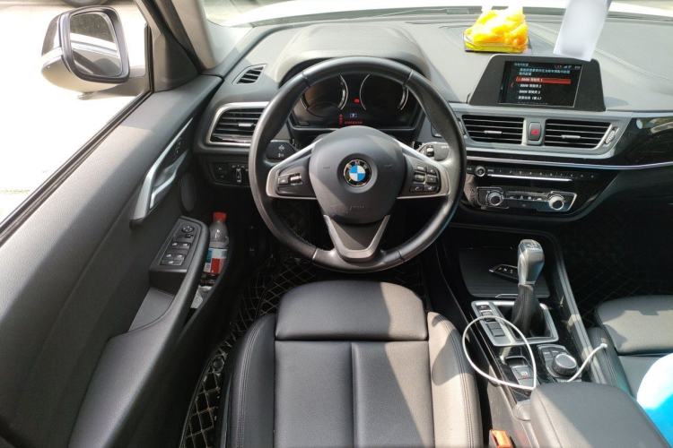 Used BMW 1 Series 2018 118i Sport Edition Steering Wheel