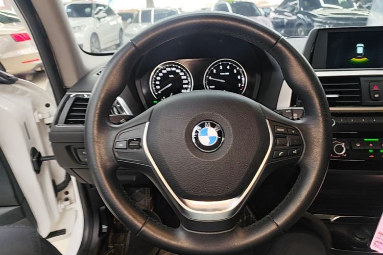Used BMW 1 Series 2018 118i Leading Model Steering Wheel