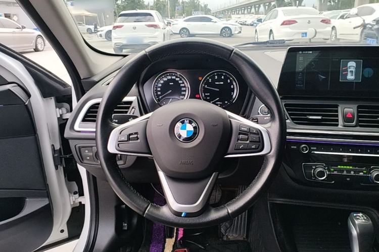 Used BMW 1 Series 2018 118i Sport Edition Steering Wheel