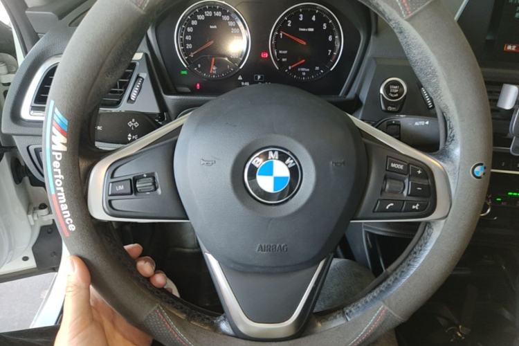 Used BMW 1 Series 2018 118i Sport Edition Steering Wheel