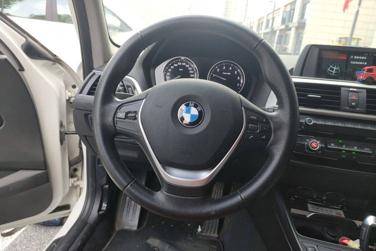 Used BMW 1 Series 2018 118i Leading Model Steering Wheel