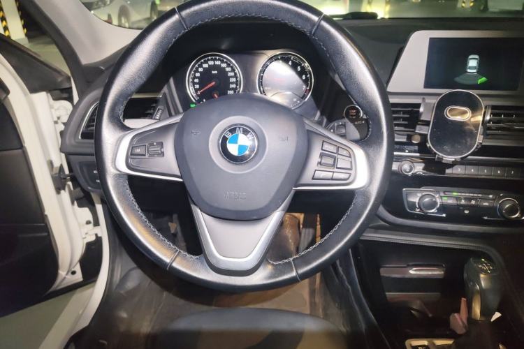 Used BMW 1 Series 2018 118i Sport Edition Steering Wheel