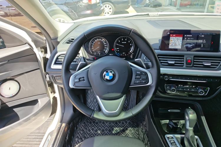 Used BMW 1 Series 2018 Restyled 120i Design Package Edition Steering Wheel