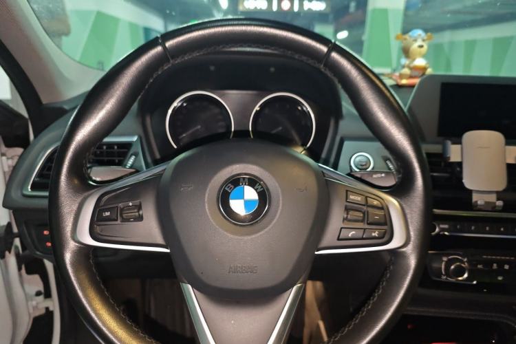 Used BMW 1 Series 2018 118i Sport Edition Steering Wheel