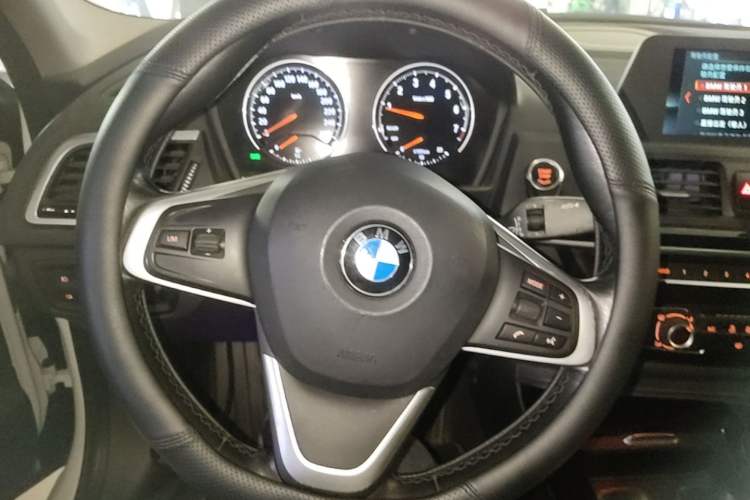 Used BMW 1 Series 2018 118i Sport Edition Steering Wheel
