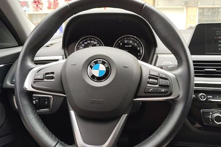 Used BMW 1 Series 2018 118i Sport Edition Steering Wheel