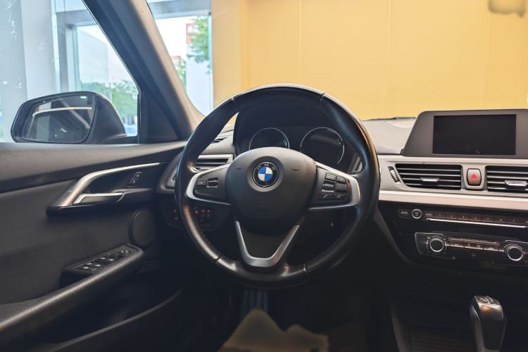 Used BMW 1 Series 2018 Revised 118i Fashion Edition Steering Wheel