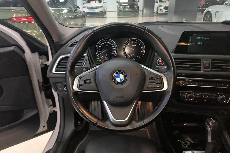 Used BMW 1 Series 2018 118i Sport Edition Steering Wheel