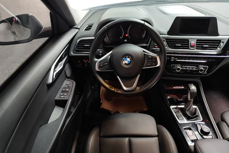 Used BMW 1 Series 2018 Facelifted 118i Sport Edition Steering Wheel