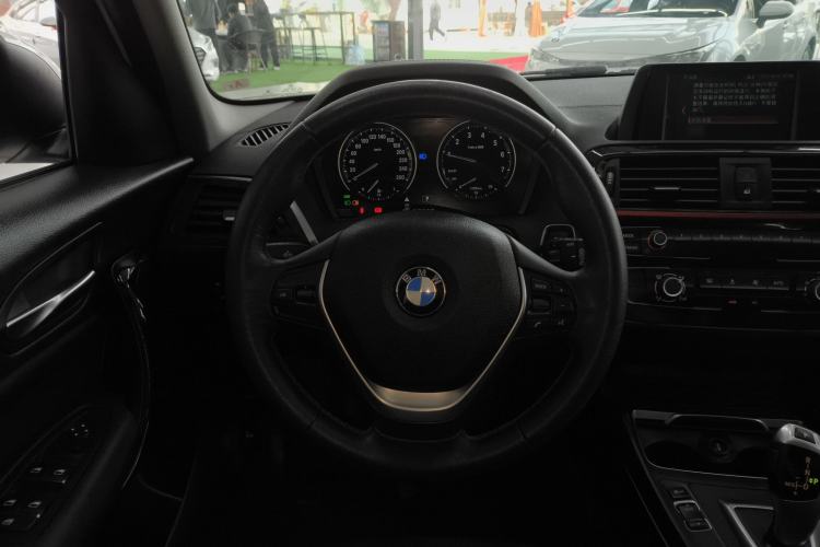 Used BMW 1 Series 2018 118i Sport Design Package Steering Wheel