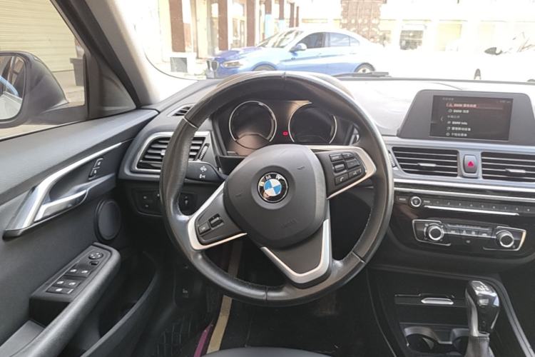 Used BMW 1 Series 2018 118i Sport Edition Steering Wheel