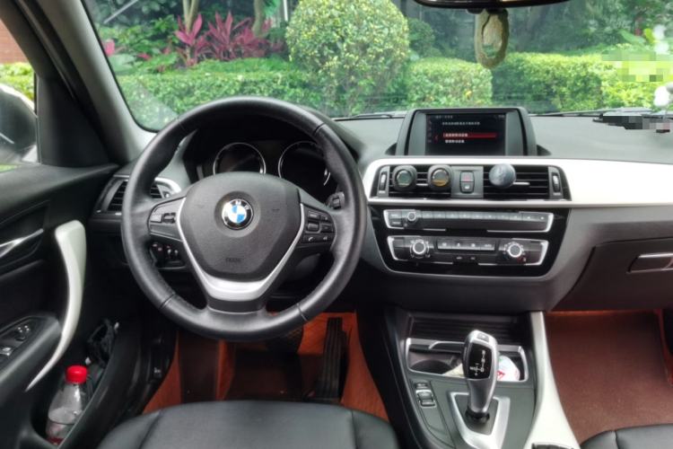 Used BMW 1 Series 2018 118i Leading Model Steering Wheel