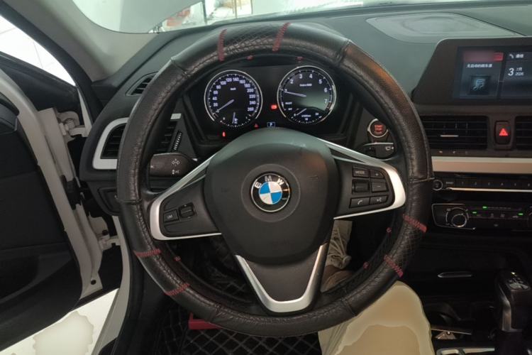 Used BMW 1 Series 2018 Revised 118i Fashion Edition Steering Wheel