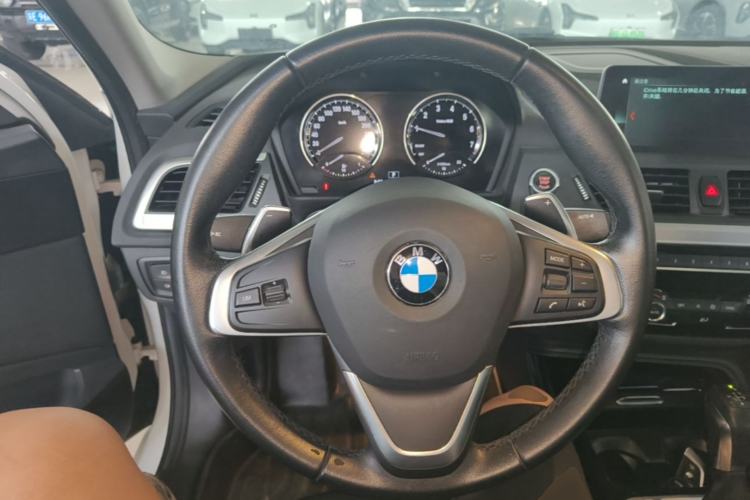 Used BMW 1 Series 2018 120i Design Package Model Steering Wheel