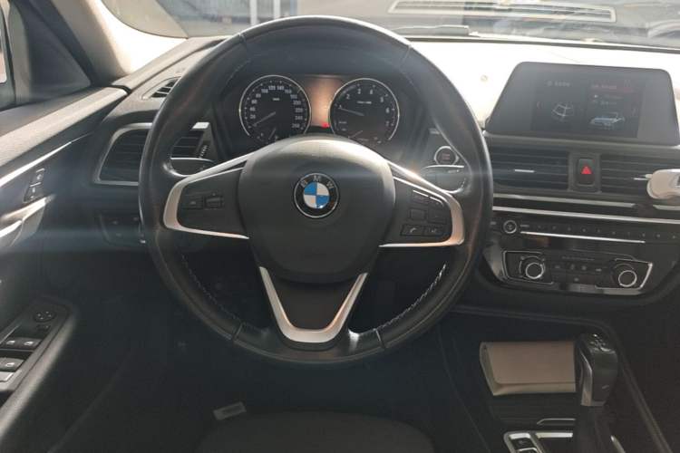 Used BMW 1 Series 2018 Facelifted 118i Sport Edition Steering Wheel