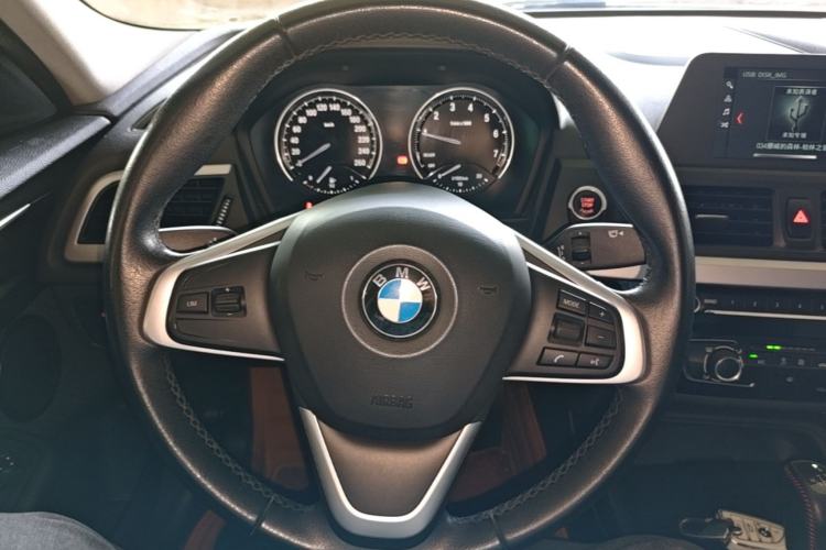 Used BMW 1 Series 2018 118i Fashion Model Steering Wheel