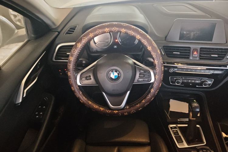 Used BMW 1 Series 2018 118i Sport Edition Steering Wheel