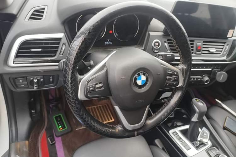Used BMW 1 Series 2018 Facelifted 118i Sport Edition Steering Wheel