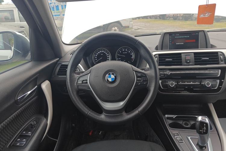 Used BMW 1 Series 2018 118i Leading Model Steering Wheel