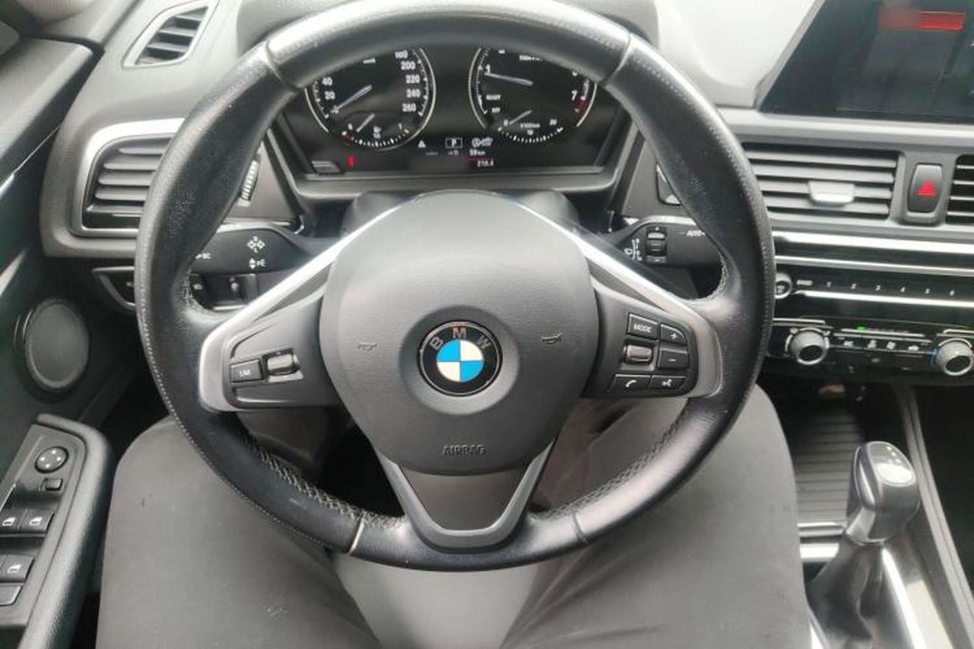 Used BMW 1 Series 2018 Facelifted 118i Sport Edition Steering Wheel