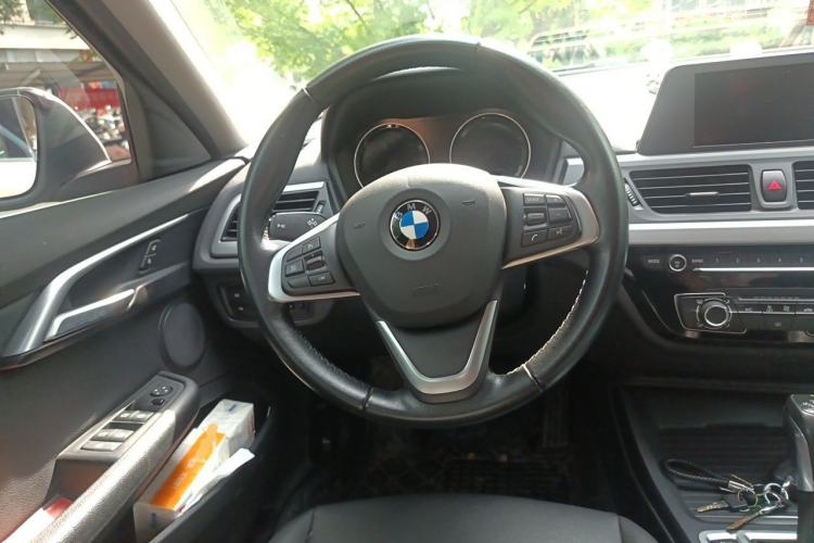 Used BMW 1 Series 2018 118i Fashion Model Steering Wheel