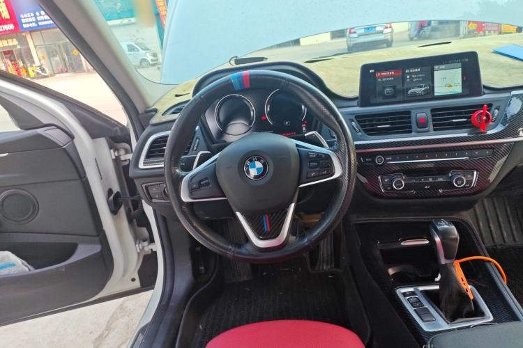 Used BMW 1 Series 2018 Restyled 120i Design Package Edition Steering Wheel