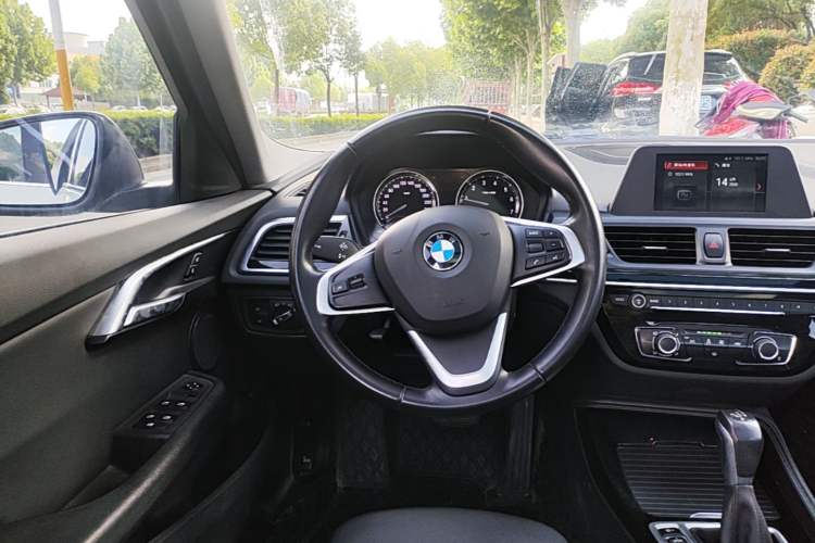 Used BMW 1 Series 2018 Facelifted 118i Sport Edition Steering Wheel