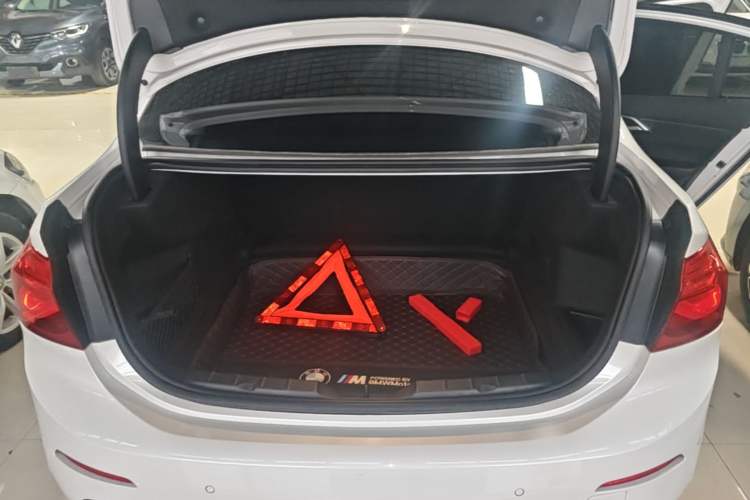 Used BMW 1 Series 2018 118i Sport Edition Trunk