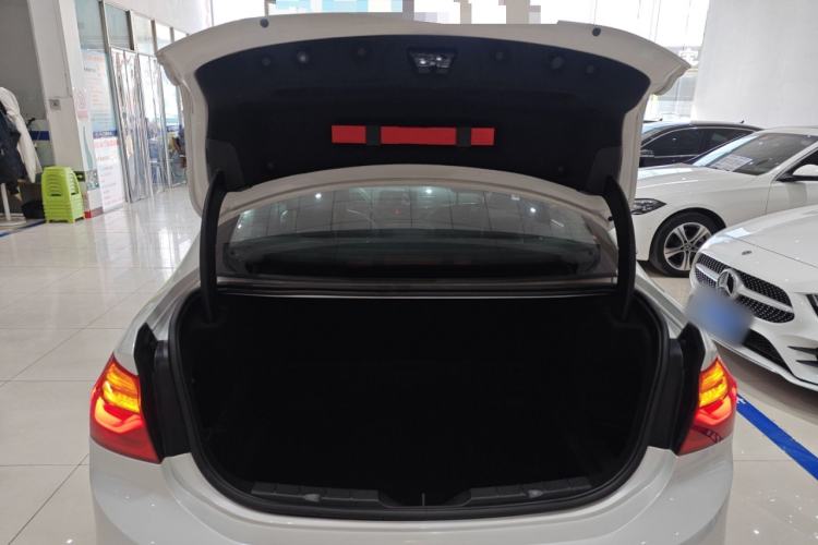 Used BMW 1 Series 2018 118i Sport Edition Trunk